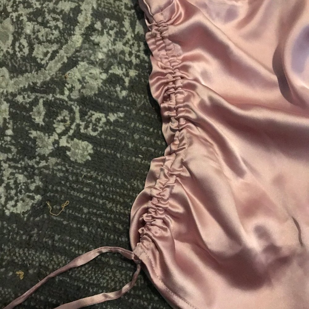 EGGIE SILKY NEVER WORN TOP - Picture 2 of 4